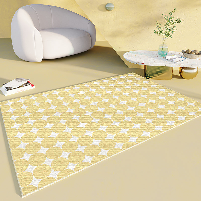 Geometric Checkerboard Room Rug – Machine-Woven