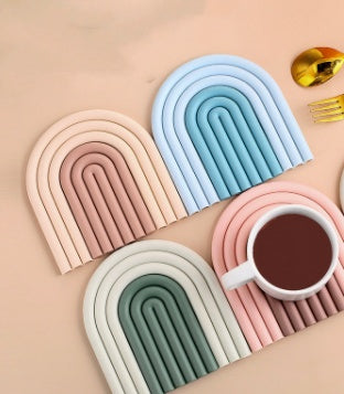 Rainbow Silicone Pot Holder Coaster – Heat-Resistant Kitchen Mat